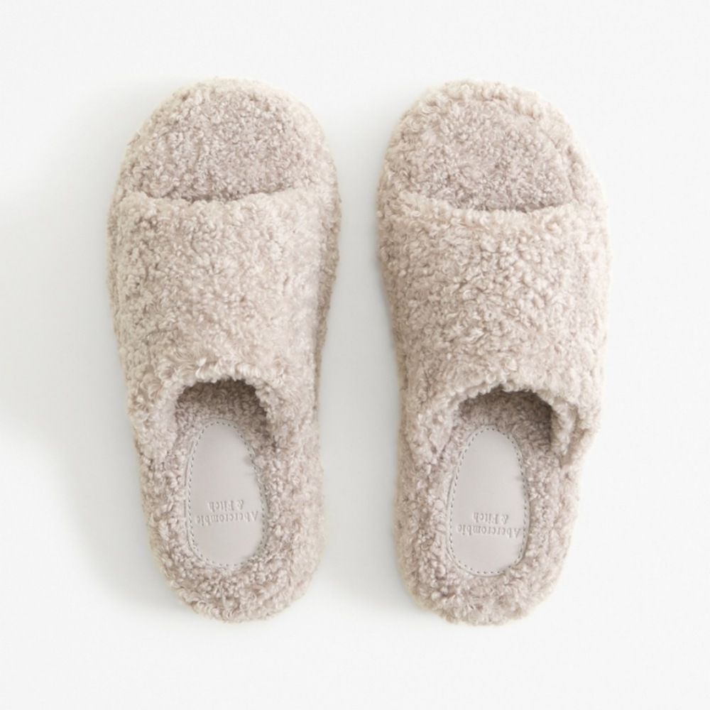 Abercrombie open-toe shepra slippers - Picture 3 of 9